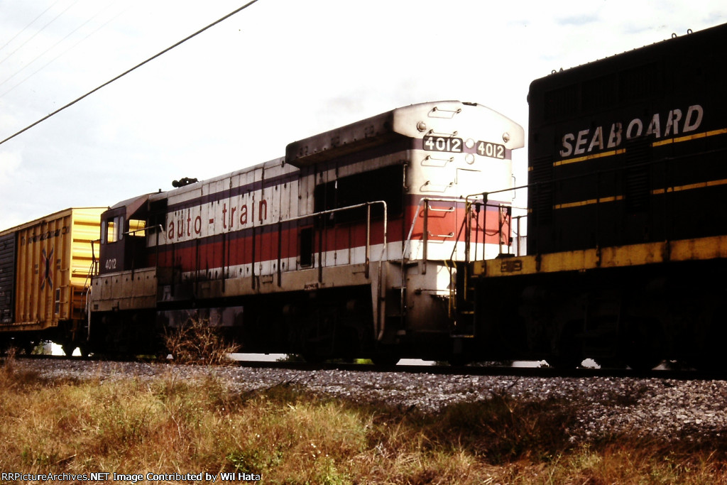 Auto Train U36B 4012